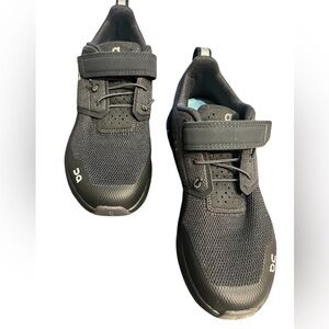 NEW On Kids Cloud Play Running Black Sneakers